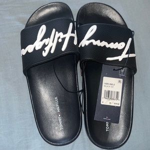 Tommy Slides